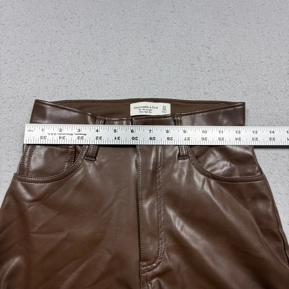 Abercrombie & Fitch Brown Faux Leather Curve Love 90s Straight High Rise Pant 00